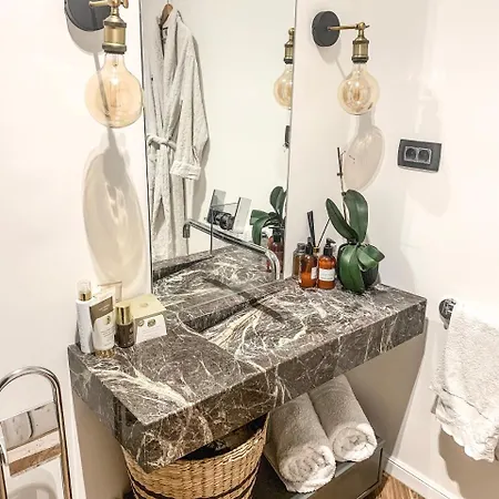 Apartment Contemporary With Amazing View Of *