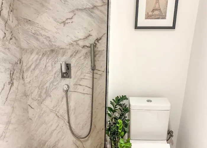 Apartment Contemporary With Amazing View Of *